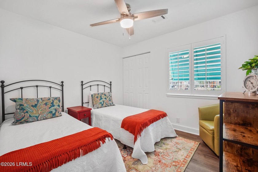 Located in Pigeon Point, this thoughtfully renovated 3-bedroom - photo 23
