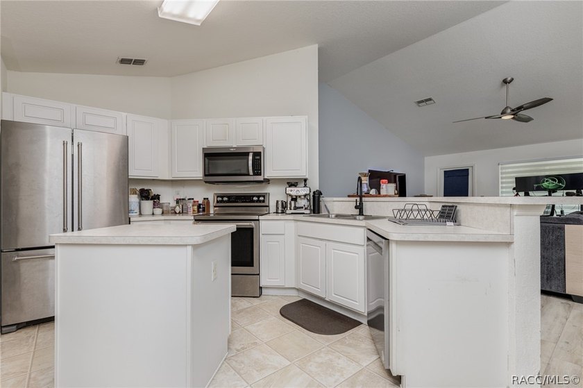 WOW HURRY AND GET THIS 4/2/2 CAR GARAGE HOME SUGARMILL WOODS!! - photo 4