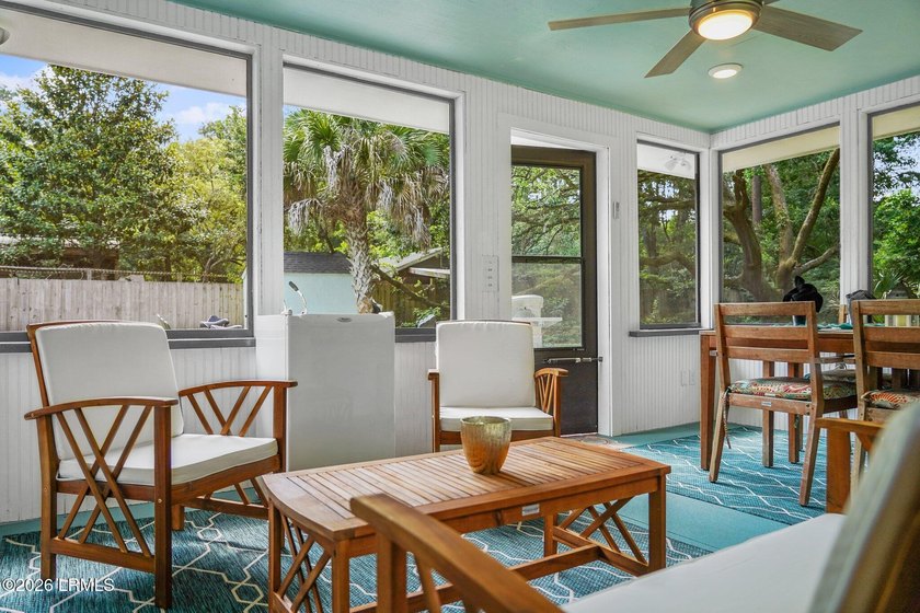 Located in Pigeon Point, this thoughtfully renovated 3-bedroom - photo 36