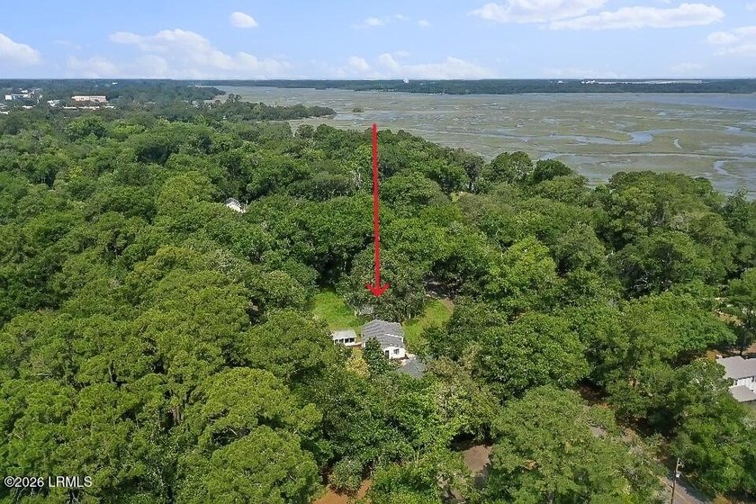 Located in Pigeon Point, this thoughtfully renovated 3-bedroom - photo 46