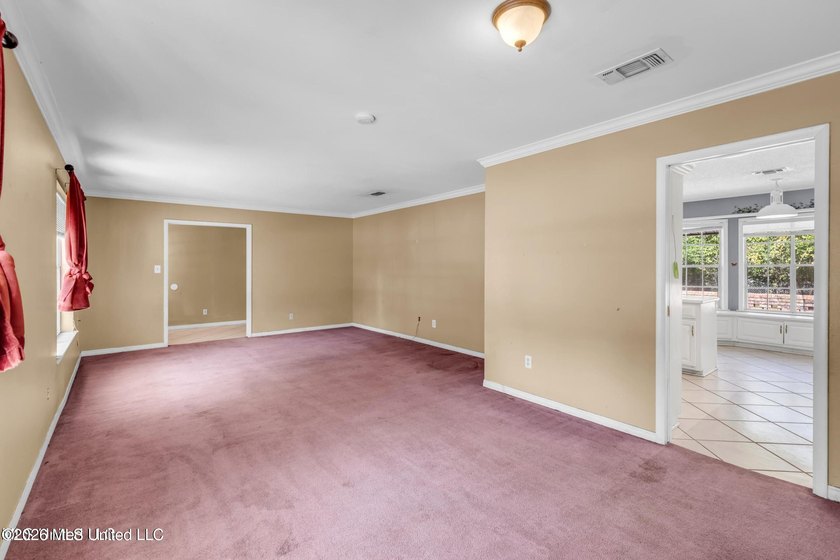 Don't miss out on this Great investment opportunity. Easy access - photo 7
