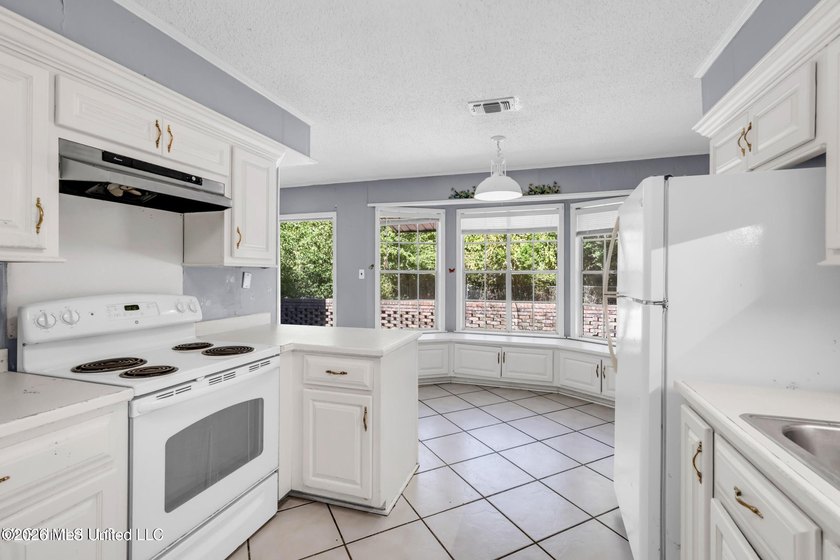 Don't miss out on this Great investment opportunity. Easy access - photo 8