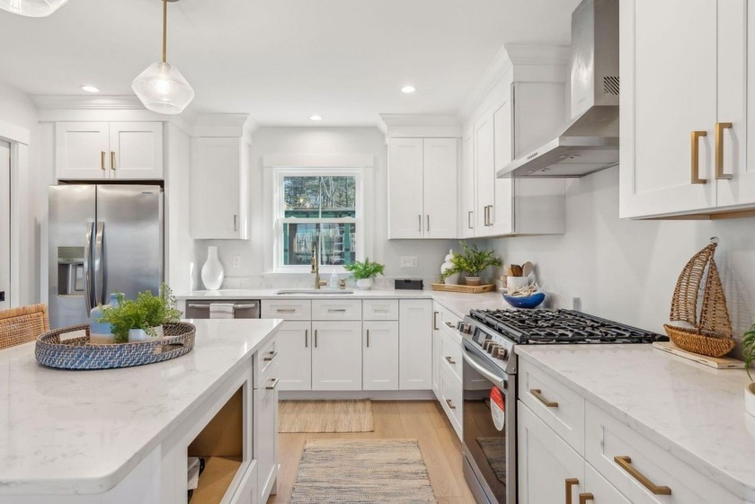 Under construction - photos shown are of the model unit. Welcome - photo 10