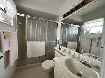LOCATION IS THE KEY! NESTLED IN A VIBRANT 55+ COMMUNITY, THIS - photo 18