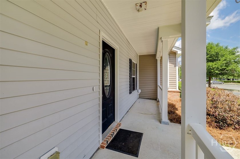 Explore low-maintenance living at 93 Falkland Ave, Savannah, GA - photo 5