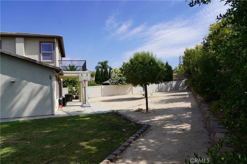 Welcome to 35940 Trevino Trail, where comfort, space, and - photo 7