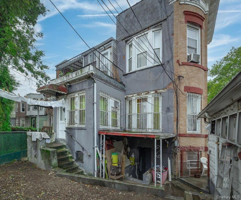 Attention Investors: A premier multi-unit property is now - photo 31