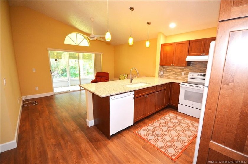 Move right in. This cozy villa has been recently updated and is - photo 14