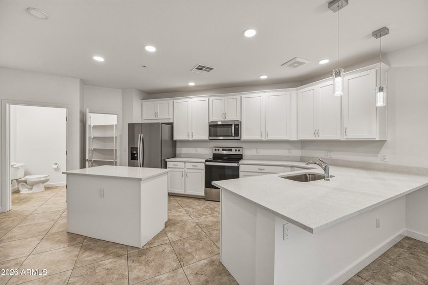 Welcome to The Cays at Downtown Ocotillo, where luxury meets - photo 4