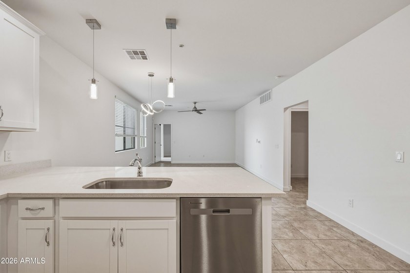 Welcome to The Cays at Downtown Ocotillo, where luxury meets - photo 10