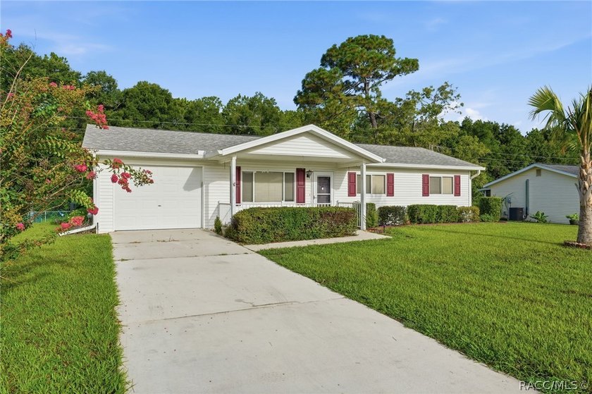 WELCOME HOME TO PALM CAY - A 55+ GATED COMMUNITY IN SW OCALA! - photo 2