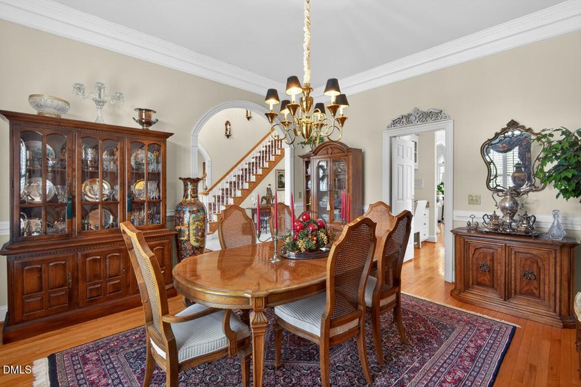 Welcome to this beautifully updated and meticulously maintained - photo 7