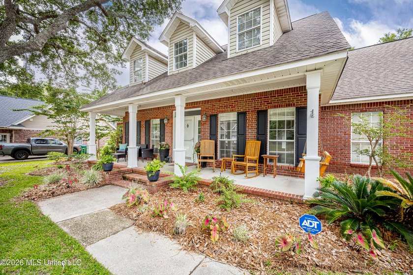 There's a reason Bienville Place remains one of Ocean Springs' - photo 6