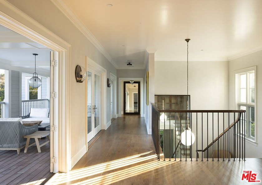 Nestled along prestigious Picacho Lane, this newly renovated - photo 13