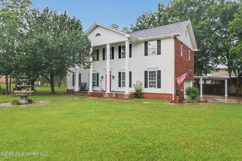 Beautiful Two-Story Home on a Quiet Cul-de-Sac in Diamondhead! - photo 3