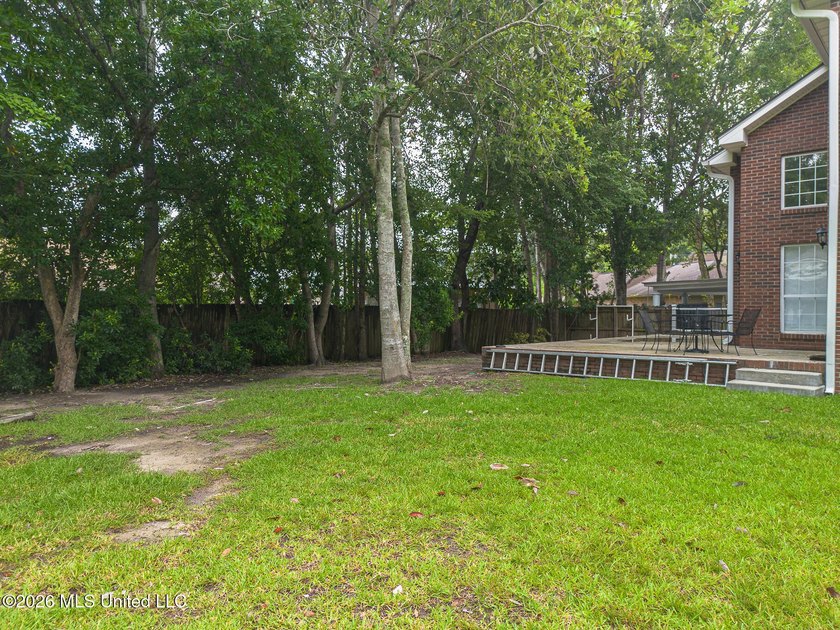 Beautiful Two-Story Home on a Quiet Cul-de-Sac in Diamondhead! - photo 5