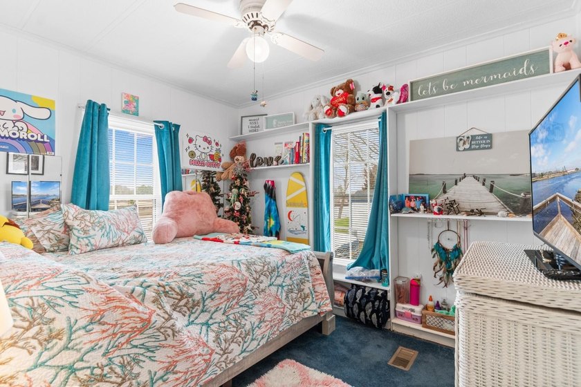 Welcome to life in the 55+ Waterway View Community in North - photo 23