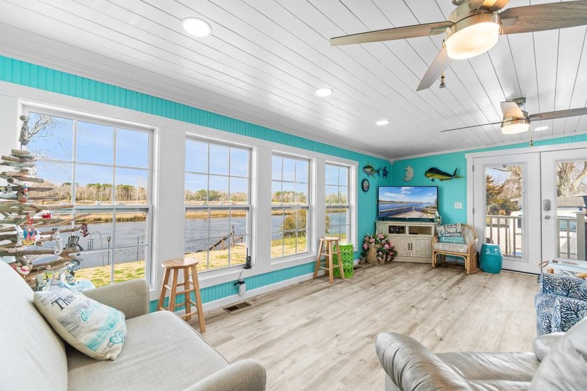 Welcome to life in the 55+ Waterway View Community in North - photo 25