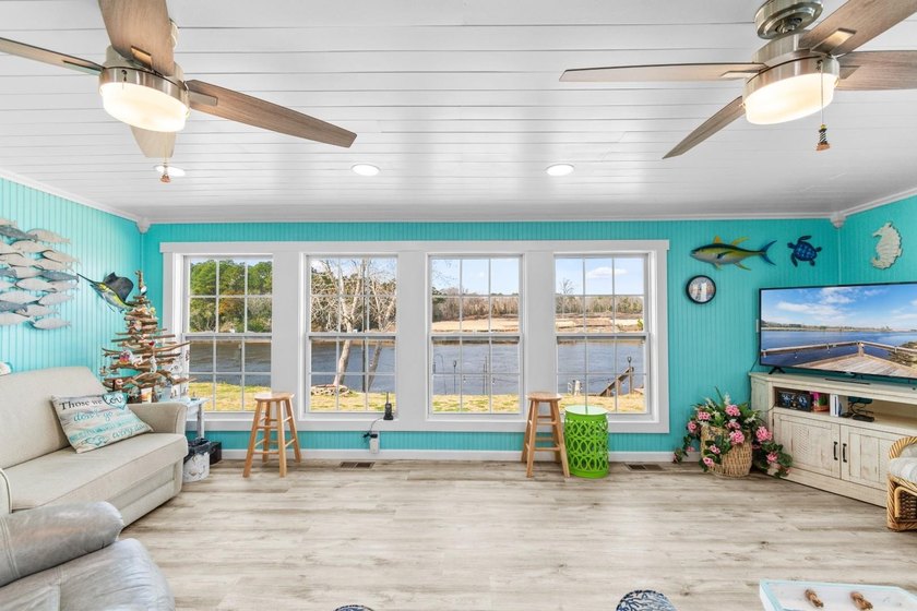 Welcome to life in the 55+ Waterway View Community in North - photo 27