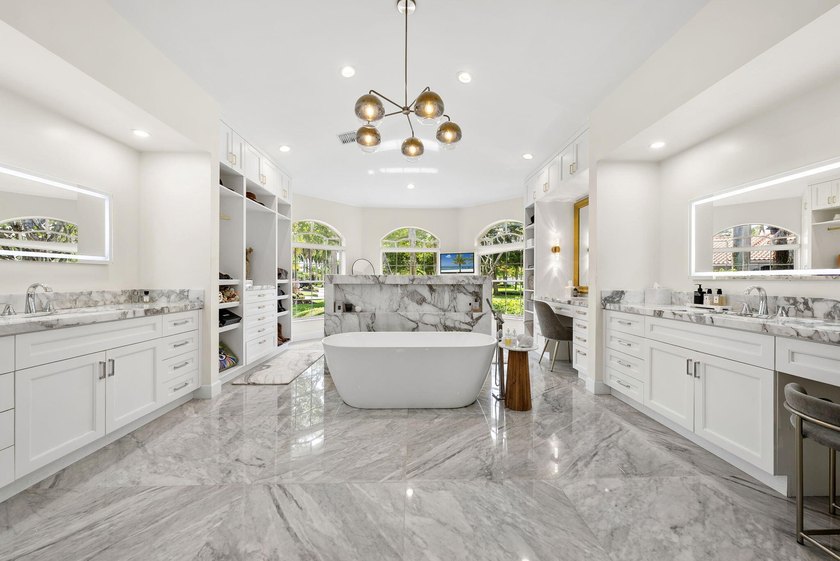 Offered for the very first time by its original owner, this - photo 9