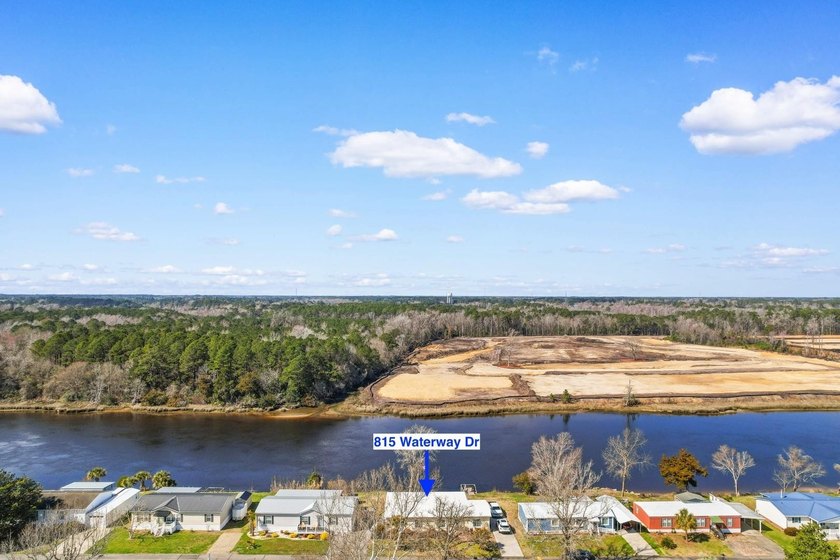 Welcome to life in the 55+ Waterway View Community in North - photo 40
