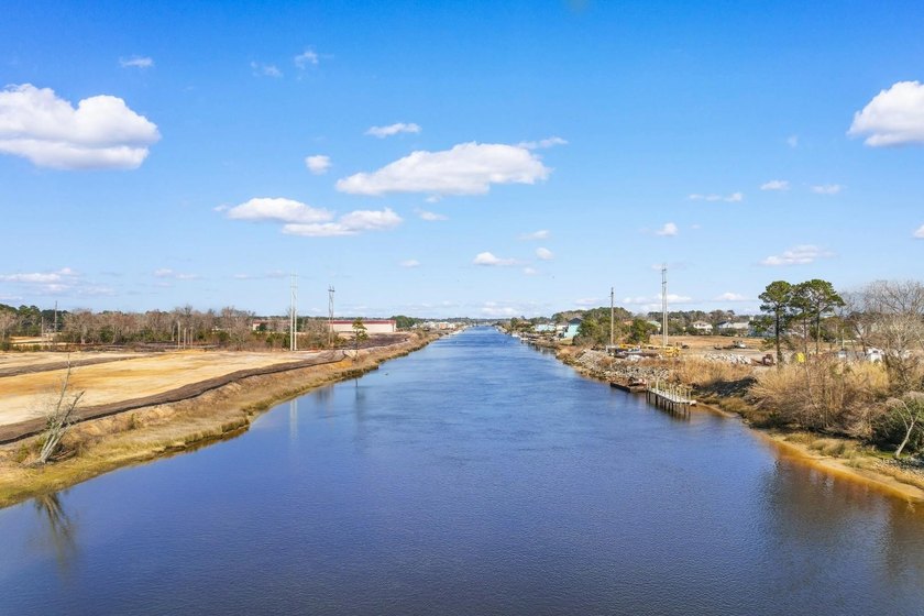 Welcome to life in the 55+ Waterway View Community in North - photo 44