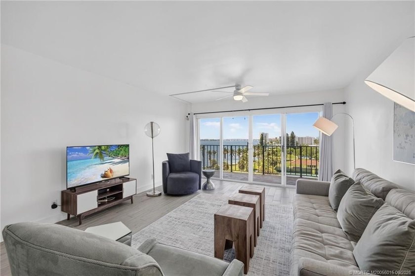 Enjoy breathtaking million-dollar Intracoastal and park views - photo 6