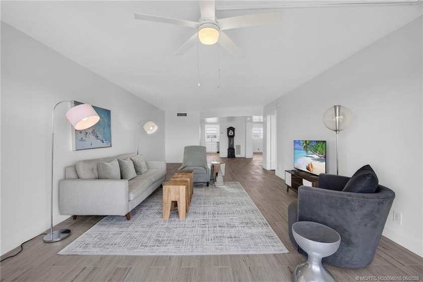 Enjoy breathtaking million-dollar Intracoastal and park views - photo 9