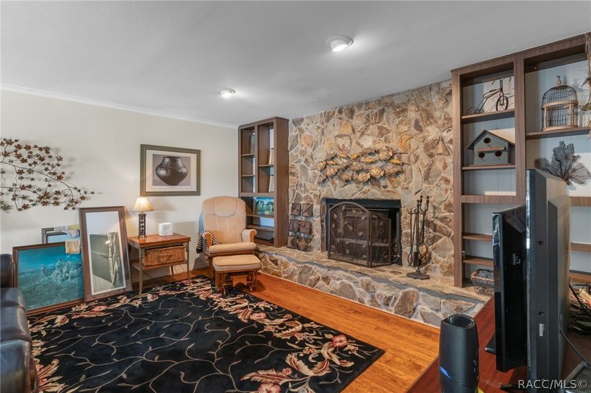 Experience waterfront living just minutes from Historic Downtown - photo 9