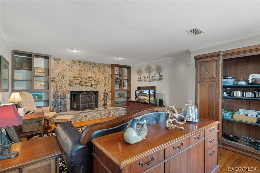 Experience waterfront living just minutes from Historic Downtown - photo 10