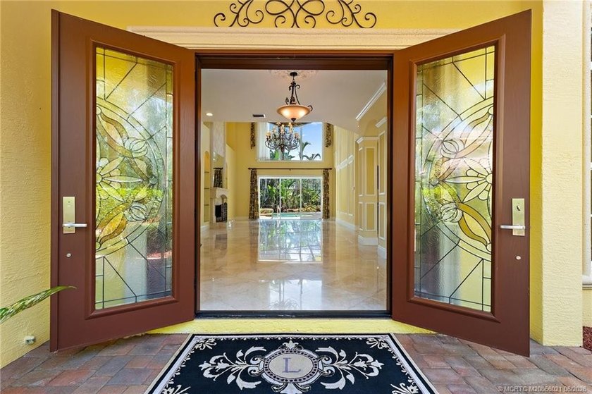 Welcome to 32 Wiregrass Court, a Custom Estate on a private 0 - photo 10