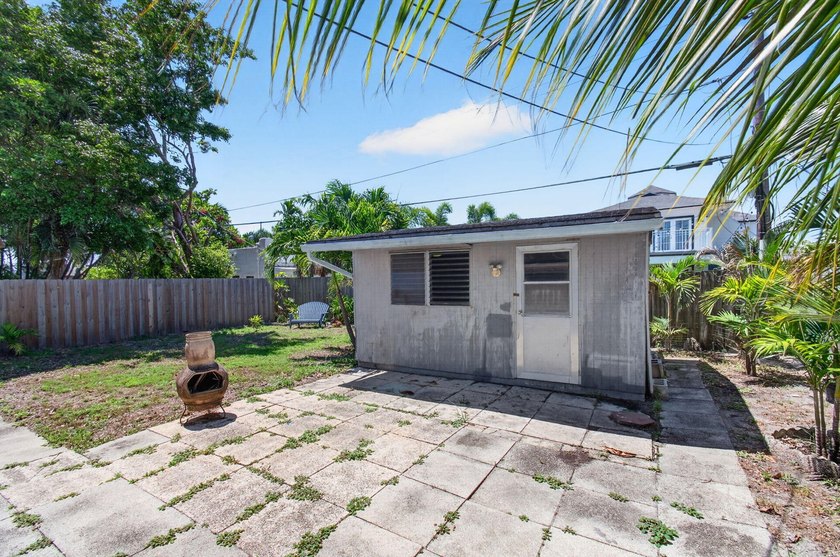 Nestled in the heart of College Park, this charming 2 bedroom, 2 - photo 41