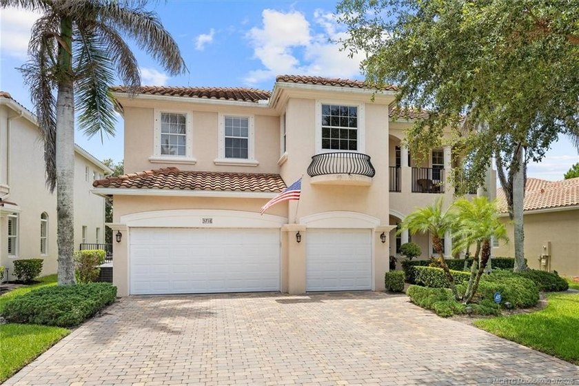 Rare opportunity in prestigious Highland Reserve! This - photo 2