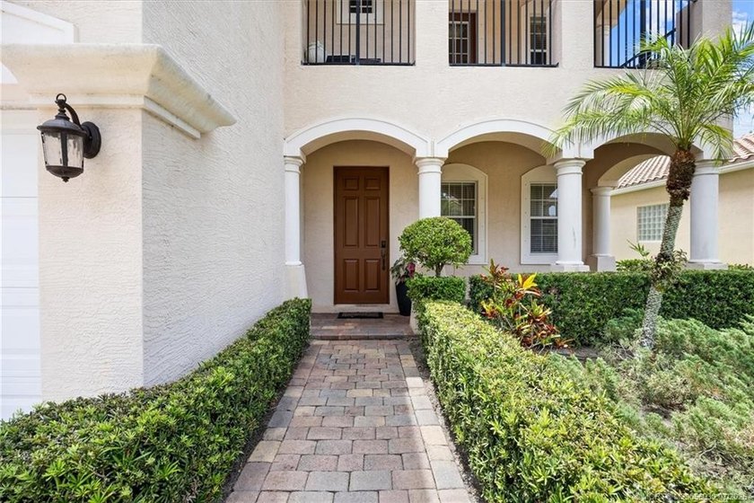 Rare opportunity in prestigious Highland Reserve! This - photo 3