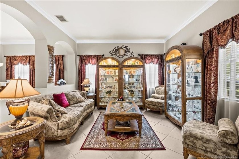 Rare opportunity in prestigious Highland Reserve! This - photo 7