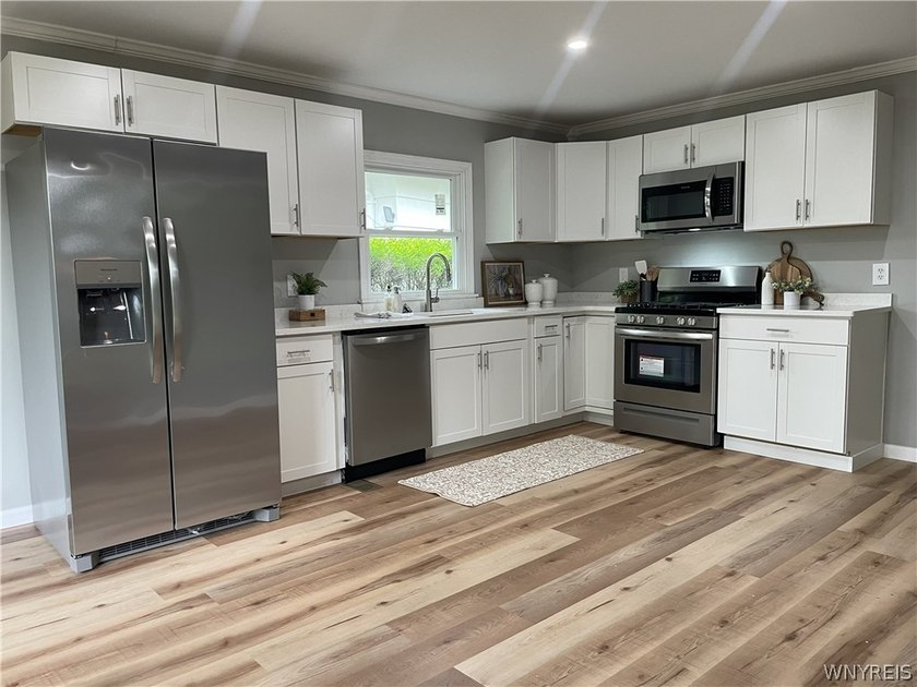 Fully Remodeled Brick Ranch in the Town of Tonawanda This - photo 11
