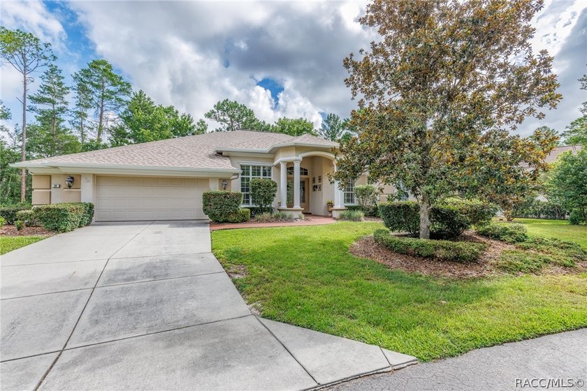 EXQUISTIE FLORIDA LIVING ABOUNDS IN THIS INVITING 3/2/2 WITH DEN - photo 42