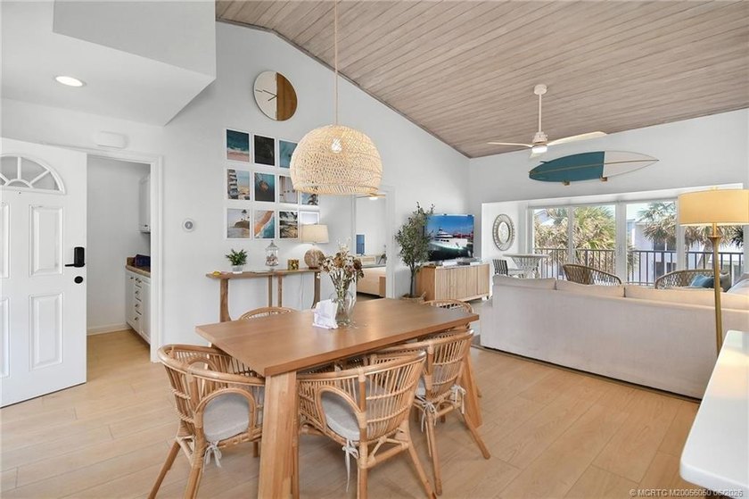 Welcome to paradise living on Hutchinson Island! This - photo 5