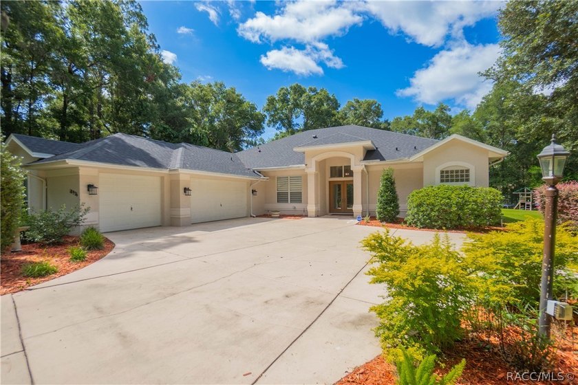 Nestled on a half-acre lot in the desirable community of Rainbow - photo 5