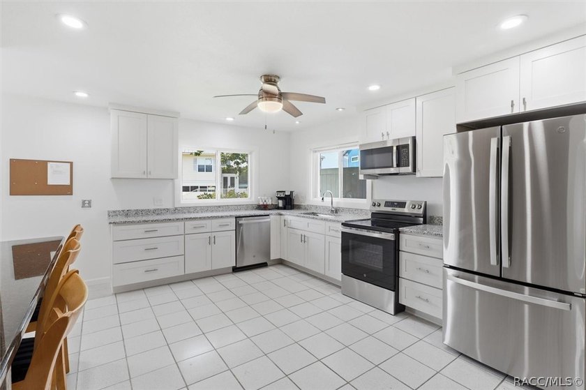 Welcome to THE STANDISH! A one-of-a-kind residence in the heart - photo 9