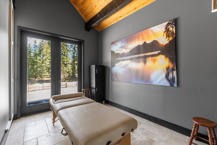 Welcome to 15 Copper Ridge Road in beautiful Trout Creek. This - photo 31