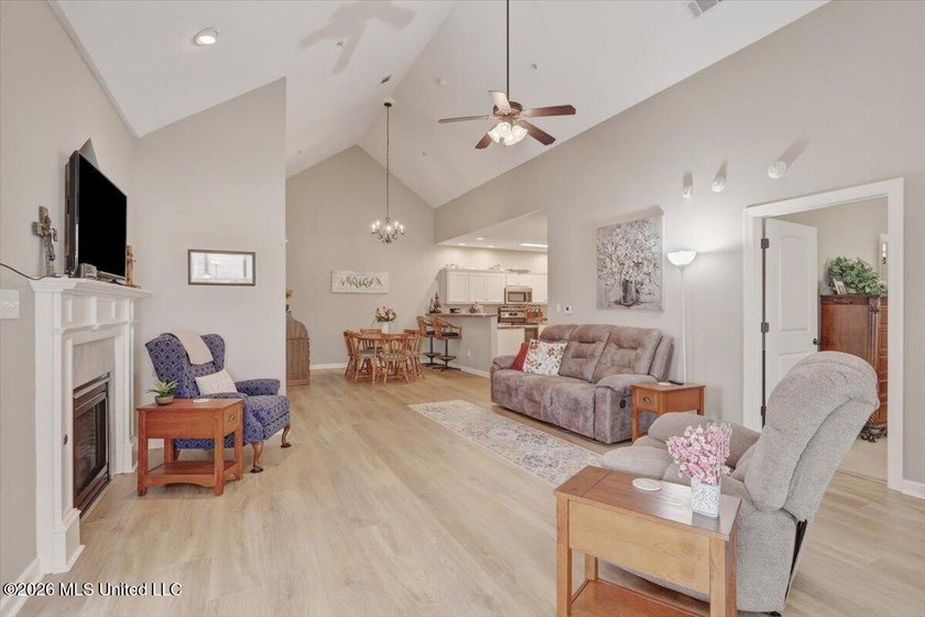 Welcome to this beautifully designed 2-bedroom, 2-bathroom - photo 5