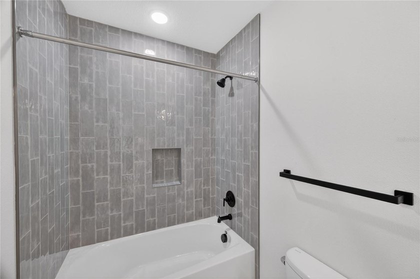 ***SELLER OFFERING $5,000 TOWARDS BUYERS CLOSING COSTS*** - photo 50