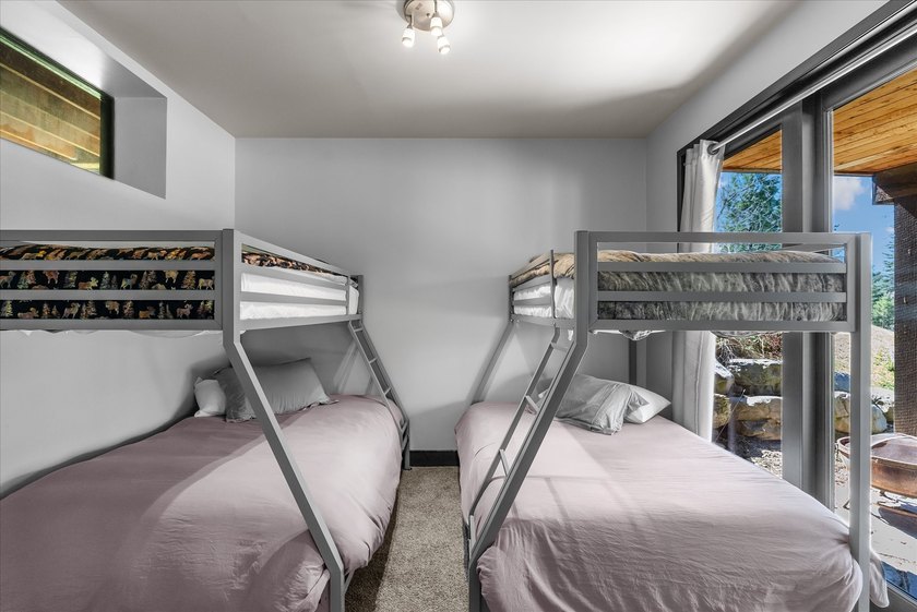 Welcome to 15 Copper Ridge Road in beautiful Trout Creek. This - photo 50