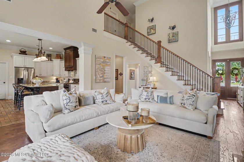 Welcome to this beautifully appointed French Country-inspired - photo 6