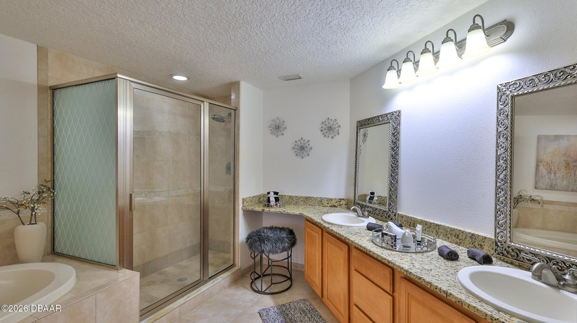 Experience affordable opulence in this stunning 2-bedroom - photo 17