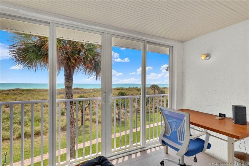OCEANFRONT - Must see this cute and cozy 2/2 oceanfront condo - photo 18