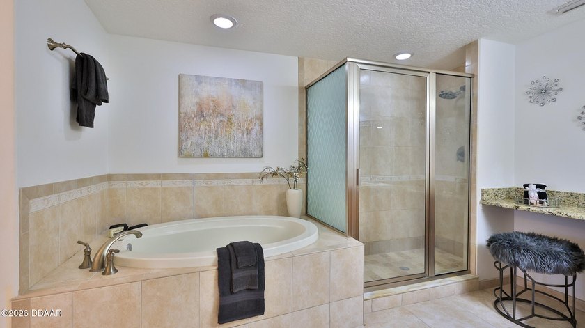Experience affordable opulence in this stunning 2-bedroom - photo 19