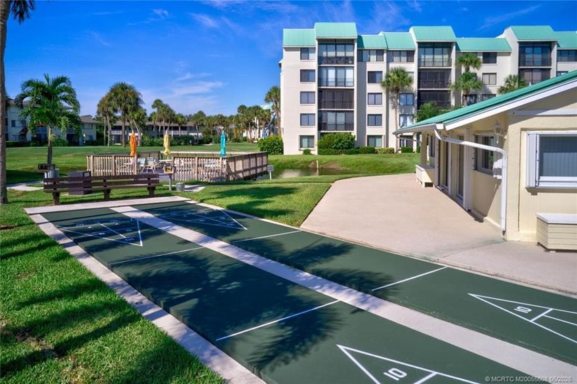OCEANFRONT - Must see this cute and cozy 2/2 oceanfront condo - photo 33