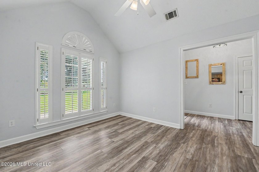 Beautiful brick home in Quail Ridge Subdivision located in the - photo 10